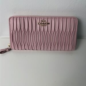 Coach Madison Gathered Twist Accordion Pink Zip Leather Wallet Organizer Women’s
